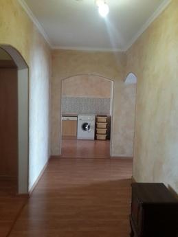 Rent daily 2-bedroom. Flat, Chernomorsk (Illichivsk) - apartment by the day