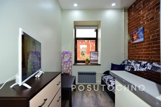 A cozy studio for rent on the Baumanskaya metro station in t