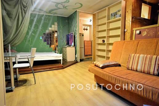 Rent a cozy studio in 7 minutes walking, Moscow - apartment by the day