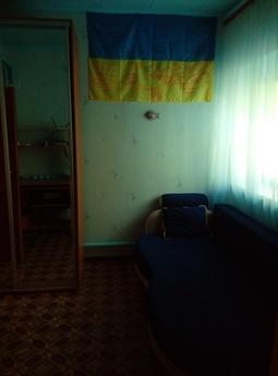 I will hand over separate half-rooms., Chernomorsk (Illichivsk) - apartment by the day