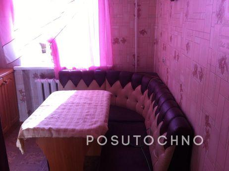 Holiday apartment in Berdyansk, Berdiansk - apartment by the day
