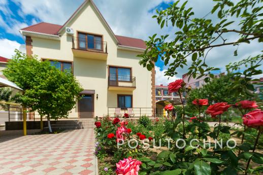 The country house is located in Zatoka (in the district of C