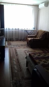 2 bedroom apartment for rent, Chernomorsk (Illichivsk) - apartment by the day