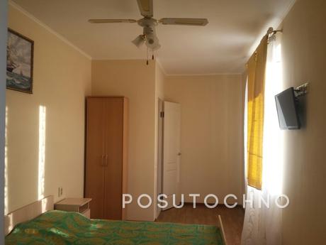 Your 3 bedroom house near the sea, Odessa - apartment by the day