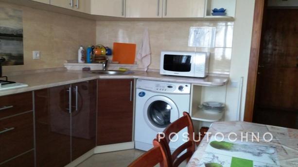 2-roomed apartment by the sea, Chernomorsk (Illichivsk) - apartment by the day