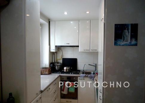 1 bedroom apartment near the metro, Moscow - apartment by the day