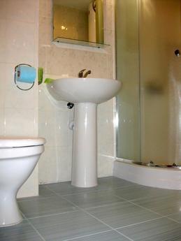 2 room apartment of Yaroslav the Wise 20, Dnipro (Dnipropetrovsk) - apartment by the day