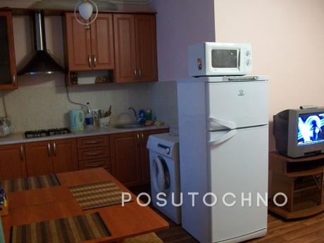 3 bedroom apartment for rent, Cherkasy - apartment by the day