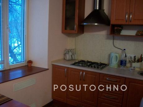 3 bedroom apartment for rent, Cherkasy - apartment by the day