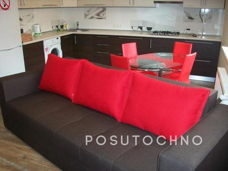 VIP apartment in a new building center, Cherkasy - apartment by the day