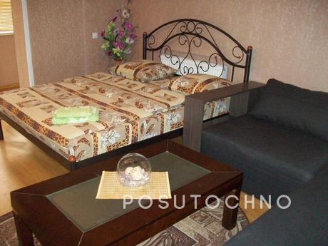 1-room studio suite near Dneproplazy, Cherkasy - apartment by the day