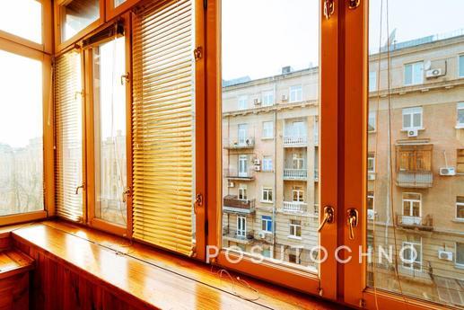 Віп Апартаменти в центрі Києва, Київ - квартира подобово