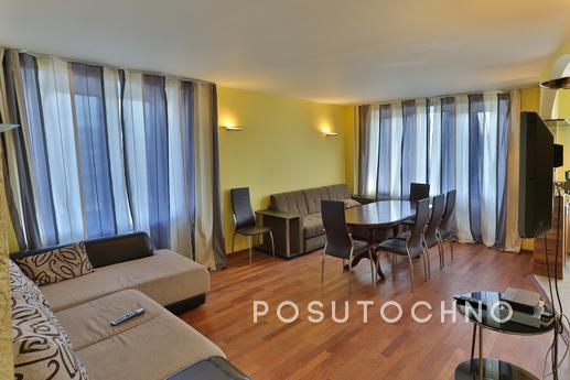Two-bedroom apartment in walking distance from metro station