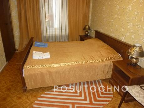 2 bedroom apartment in the center, Odessa - apartment by the day