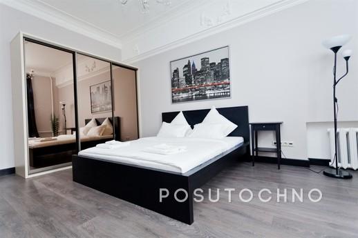 A huge apartment near the metro, Москва - квартира подобово