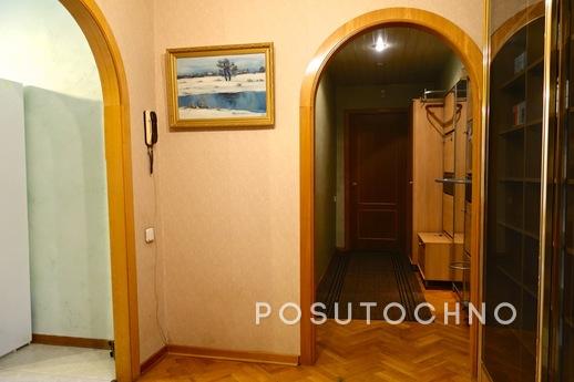 One-bedroom apartment near the Zoo, Москва - квартира подобово