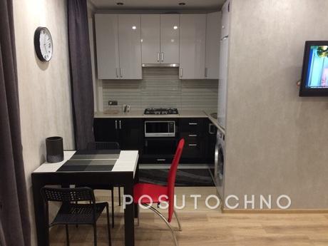 Good studio apartment in the center, Vinnytsia - apartment by the day