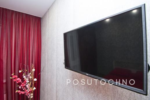 Excellent two bedroom apartment, Surgut - apartment by the day