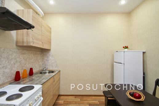 Excellent two bedroom apartment, Surgut - apartment by the day