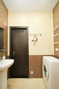 Excellent two bedroom apartment, Surgut - apartment by the day