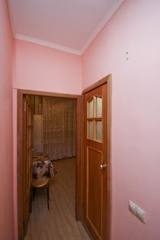 Comfortable apartment in the center, Сургут - квартира подобово