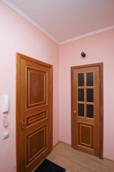 Comfortable apartment in the center, Сургут - квартира подобово