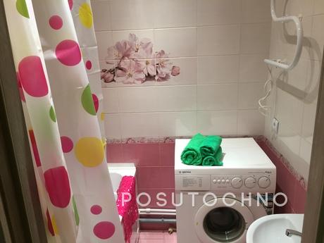 A large apartment with a touch of Aura, Сургут - квартира подобово
