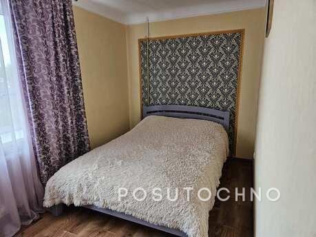 There is a 2-room apartment for rent on Mykolaivtsi. Handrai