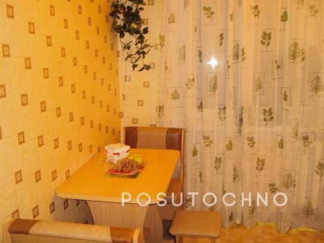 Kamensk-Uralskiy apartment for rent, Каменськ-Уральський - квартира подобово