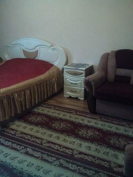 Rent an inexpensive 1-room apartment, Khmilnyk - apartment by the day