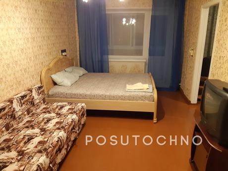 2-room apartment on Gagarina 1 line, Златоуст - квартира подобово