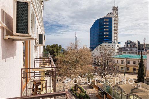 Daily Apartments "VENERA" 5-3, Yalta - apartment by the day