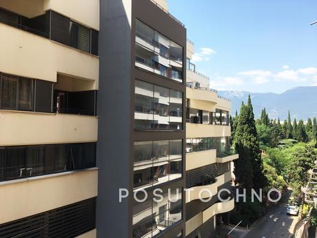 Daily Park Travel 6 A, Yalta - apartment by the day