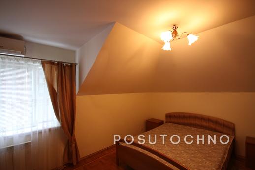 Daily Cottage Village "South Legen, Yalta - apartment by the day