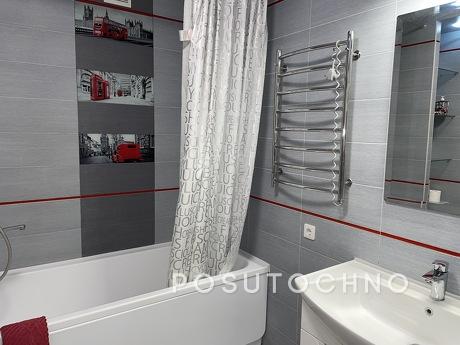Daily rent 3-room apartment in Pechersk, Lesi Ukrainky, Kyiv - apartment by the day