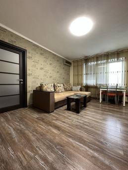 Podobovo, Lesi Ukrainki Boulevard (hospital, Kyiv - apartment by the day