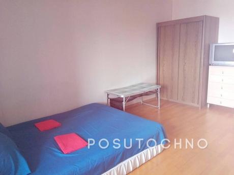 3 bedroom apartment for rent, Chernomorsk (Illichivsk) - apartment by the day