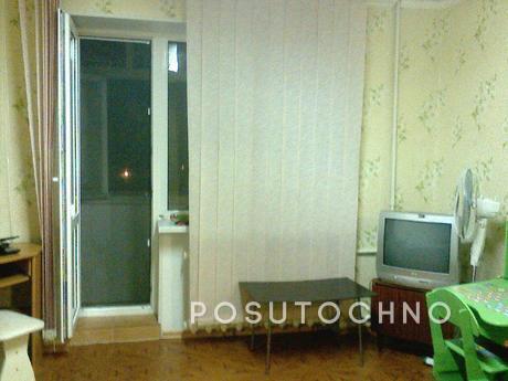 Rent one-room apartment, Chernomorsk (Illichivsk) - apartment by the day