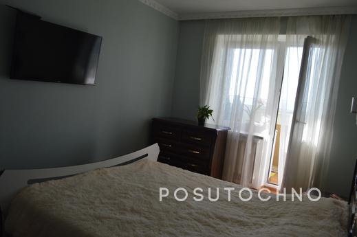 Park 36 from the 1th of July, Chernomorsk (Illichivsk) - apartment by the day