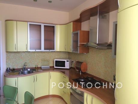 4 bedroom apartment for rent, Odessa - apartment by the day