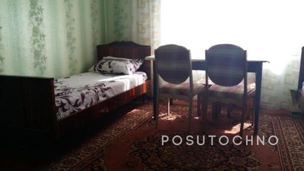 Сдам посуточно жильё в г.Курахово. К вашим услугам маленькая