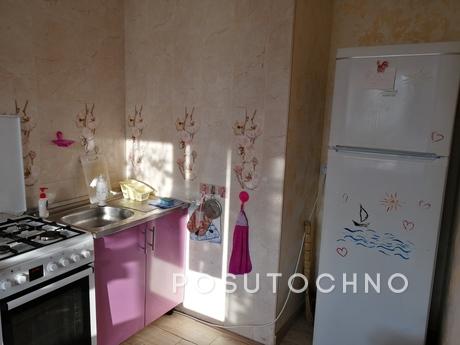 I will rent my 2 room apartment, Chernomorsk (Illichivsk) - apartment by the day