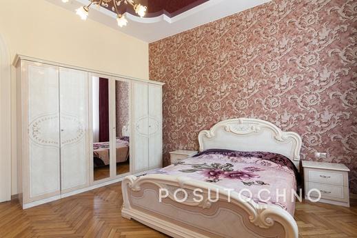 Cozy 1 bedroom apartment in the center, Lviv - apartment by the day