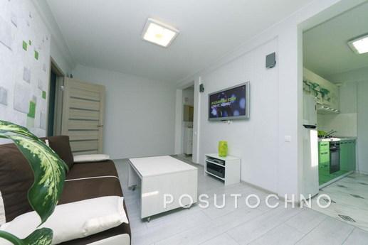 2-room apartment for rent near Sail, Kyiv - apartment by the day