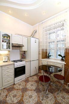 Apartment on Noviy Rik, Lviv - apartment by the day