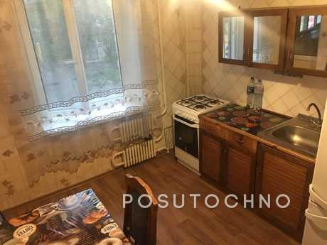 Посуточно в районе Сельпо 2-х комнатная, Северодонецк - квартира посуточно