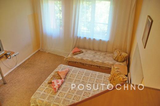 Daily South Coast Highway 16, Yalta - apartment by the day