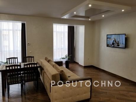 city center, modern apartments, Ivano-Frankivsk - apartment by the day