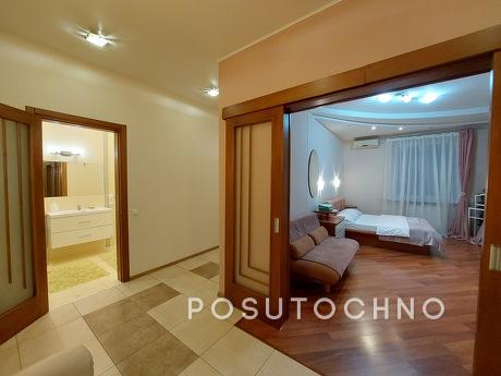 проспект Героев Сталинграда 4.Оболонь, Киев - квартира посуточно