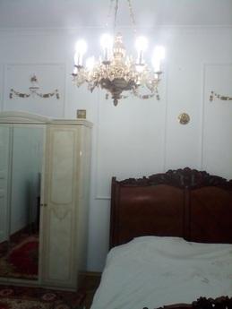 Galina, Lviv - apartment by the day